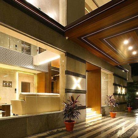 Mumbai House Luxury Apartments Santacruz East, Bombay Exterior foto