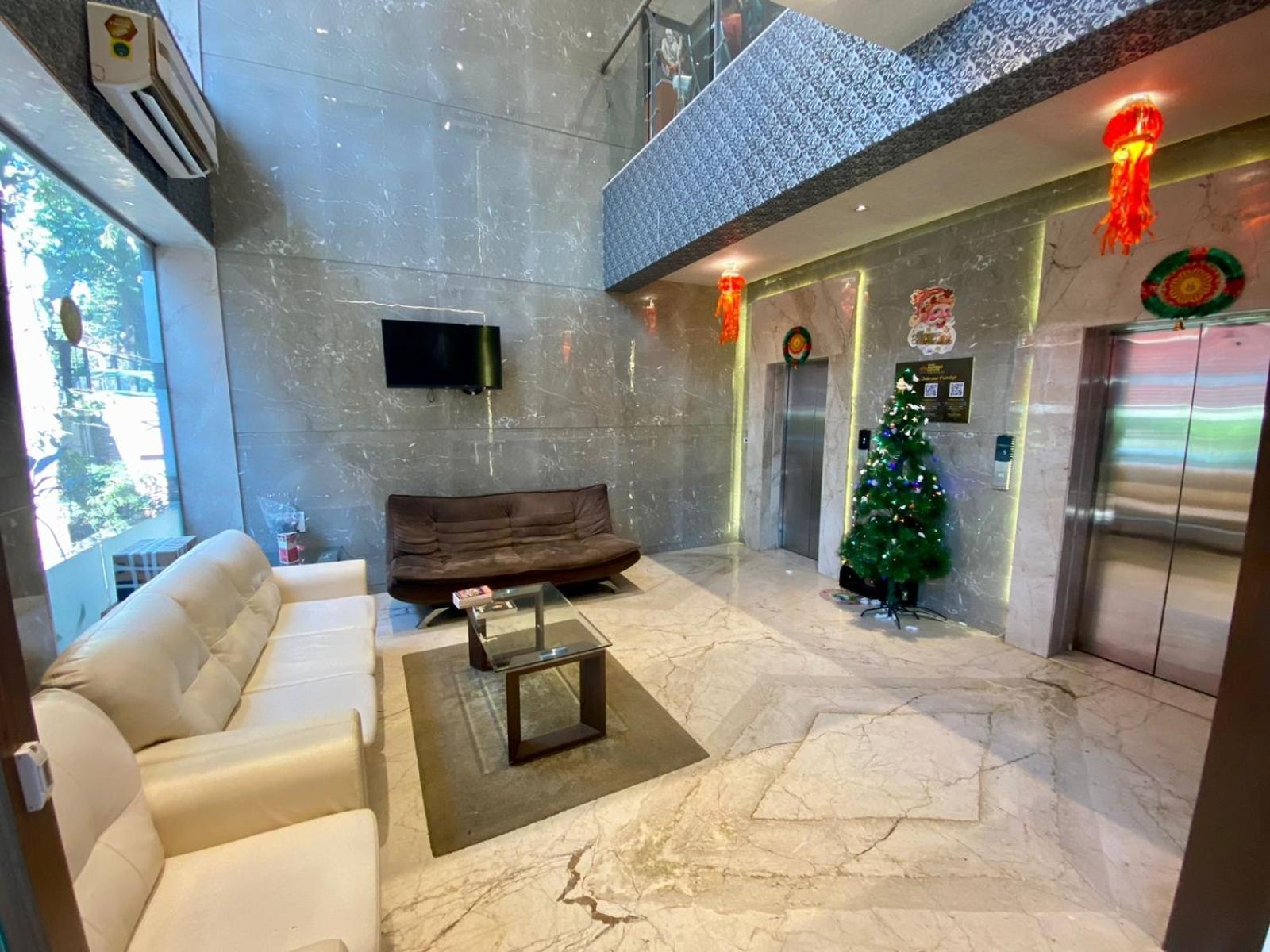 Mumbai House Luxury Apartments Santacruz East, Bombay Exterior foto
