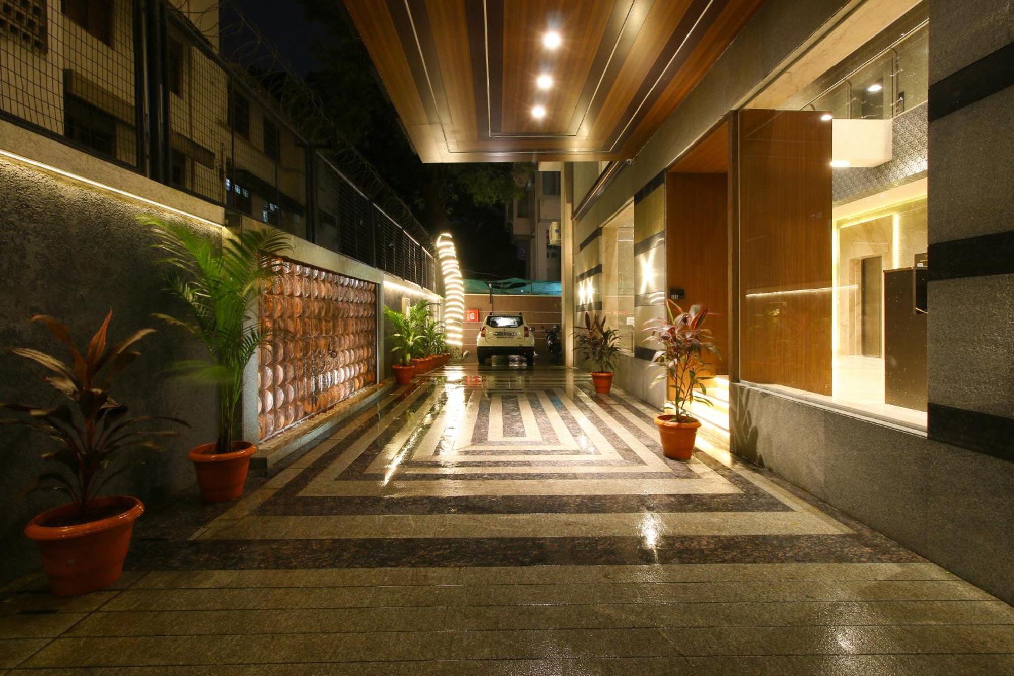 Mumbai House Luxury Apartments Santacruz East, Bombay Exterior foto