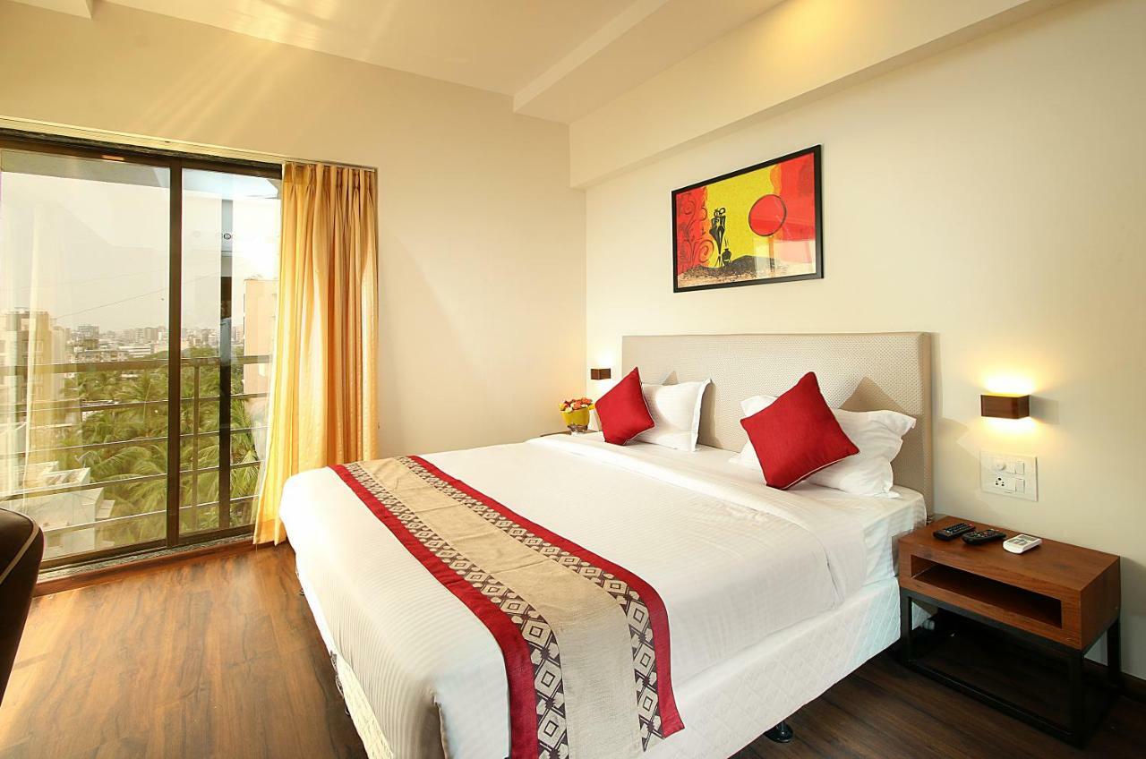 Mumbai House Luxury Apartments Santacruz East, Bombay Exterior foto